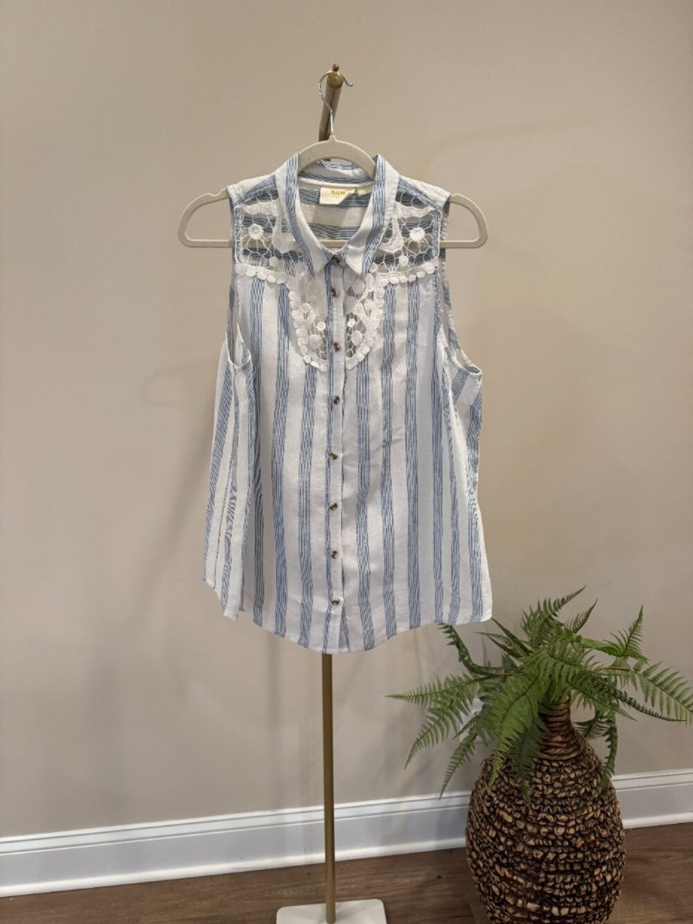 Anthropologie Maeve Edinboro Sleeveless Linen Blouse